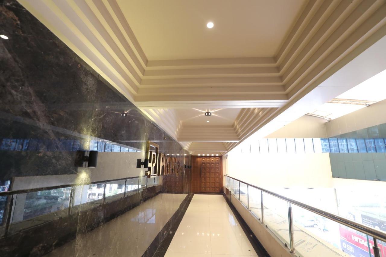 Hotel Privya Rooms And Banquet Surat Eksteriør bilde